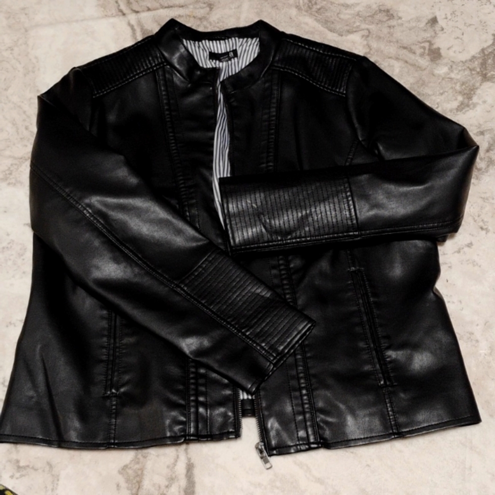 Leather jacket